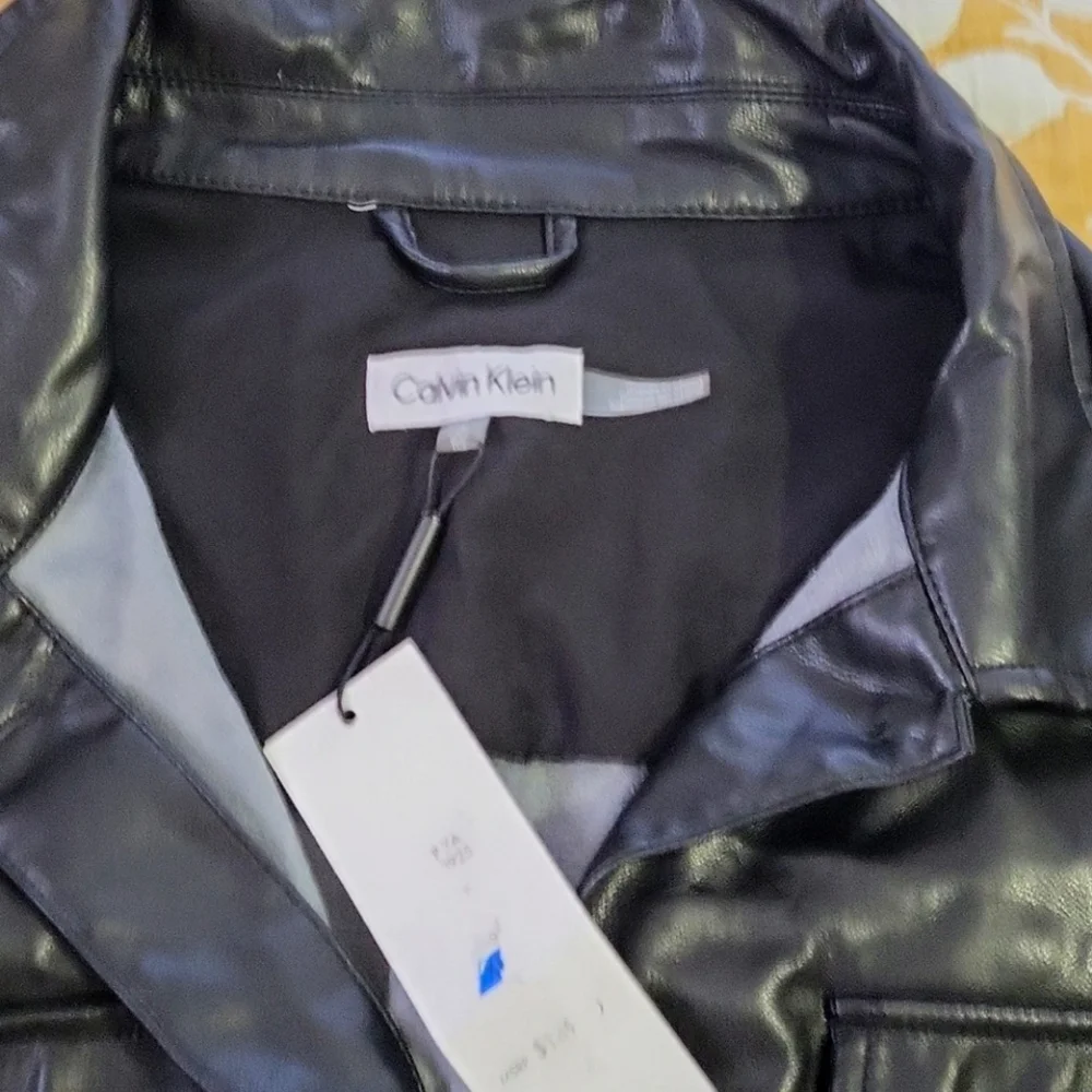 Faux leather button up dress - Picture 2 of 7